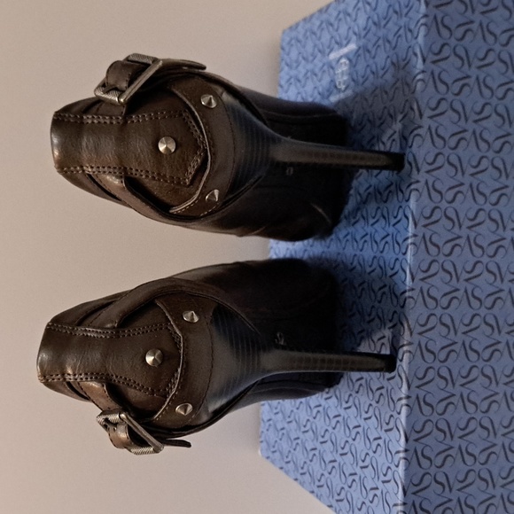 New Women's Simply Vera Wang Stiletto Heel Shoes Dark Brown Size 7 - Picture 2 of 9